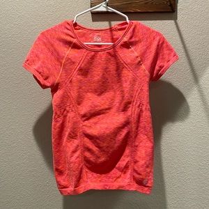 Athleta girl power up tee